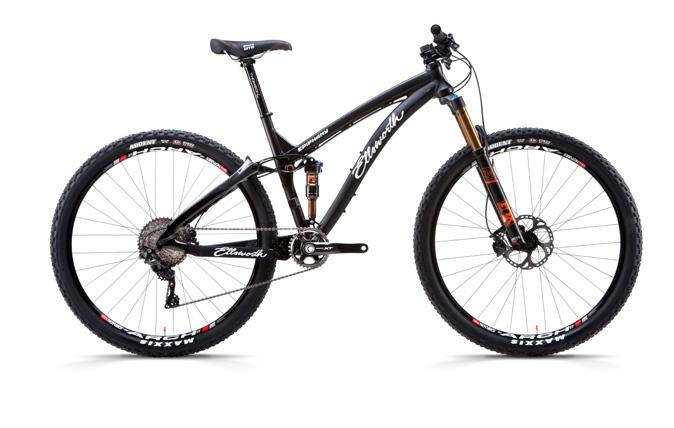 CROSS-COUNTRY 29 ALLOY ENDURO Black EPIPHANY ALLOY 29 Hailed by the MTB press as The holy grail of trail bikes, the Epiphany sets the bar for long-travel trail bikes.