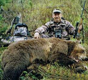 Grizzly British Columbia Grizzly Bear Hunt $5950 This hunt takes place in the famed Bull River country of southeastern British Columbia. It is a spring hunt, and usually starts about May 25.