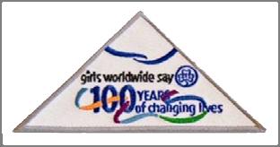 blue, edge binding in medium blue. WAGGGS Centenary Deluxe 1. C1012 2. WAGGGS website: http//www.wagggs-shop.org 3. 2009-2012 4.