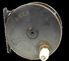 overall condition, circa 1906 (see illustration) 450-650 551 A fine and rare Hardy No.1 Patent New Farne Ebona Silex Action sea centre pin reel.