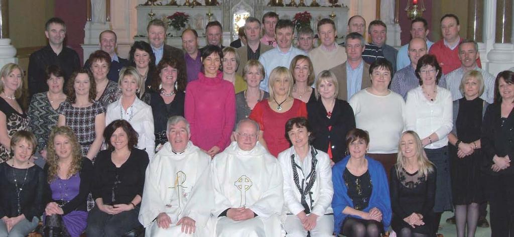 25th Anniversary Reunion of the Class of 1983 from Ballyhaunis Community School, photographed with Rev. Fr. Des Walsh and Rev. Fr. Francis McMyler.
