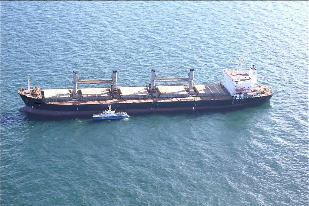Figure 6. VICTORIA aground at Fladen Image: The Swedish Coast Guard. 1.2 Injuries to persons No injuries to persons arose. 1.3 Oil spillage The accident did not result in the spillage of oil into the sea.