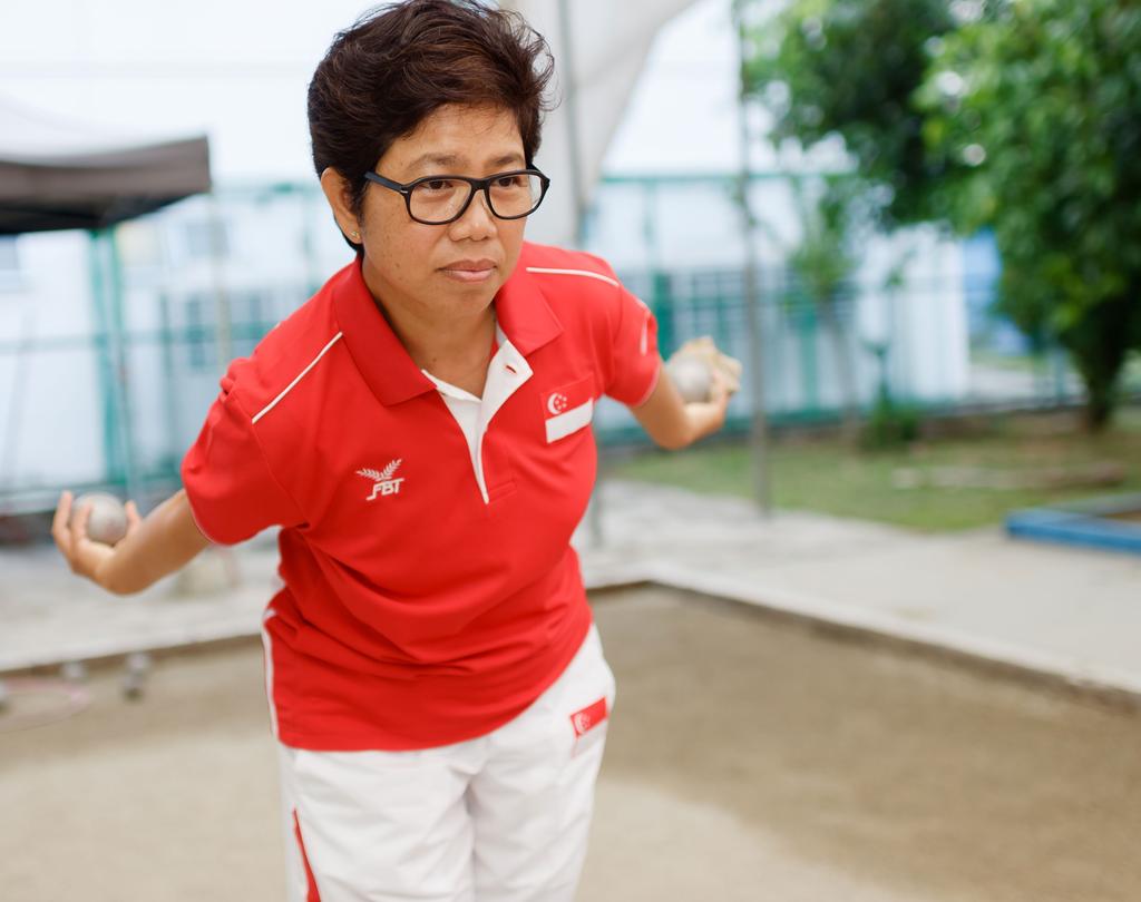 HEO BOON HUAY DOB: 9/2/1965 HEIGHT: 156 cm WEIGHT: 58 kg I played petanque when I was a student learning French at the Alliance Francaise de Singapour.