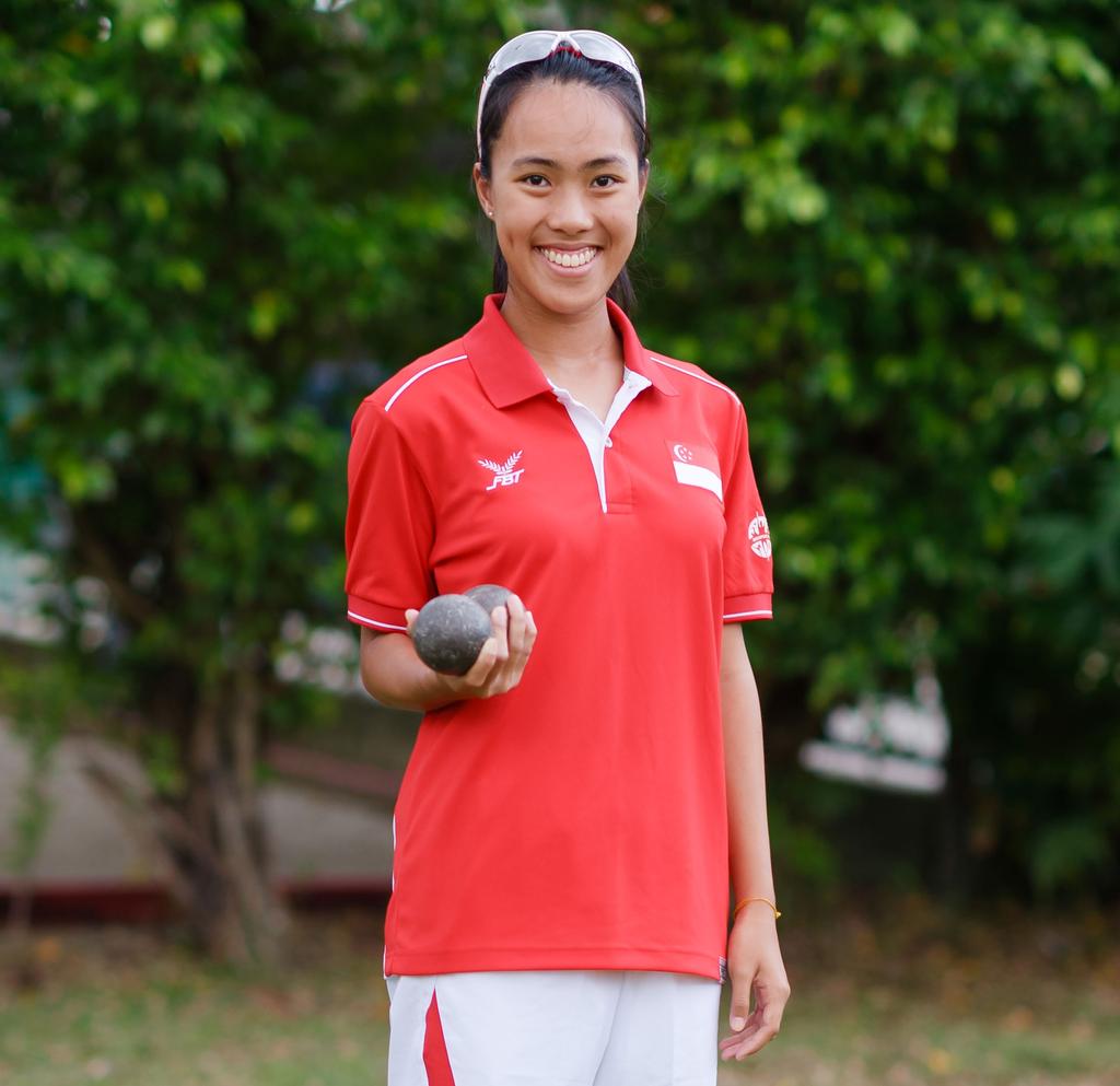 LECK WAN QING DOB: 20/3/1996 HEIGHT: 164 cm WEIGHT: 49 kg Contrary to the general perception of petanque as a simple sport, it is in fact very challenging once you get into the action.