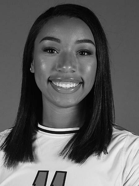 11 Alexis Wright Right Side Hitter Sr.