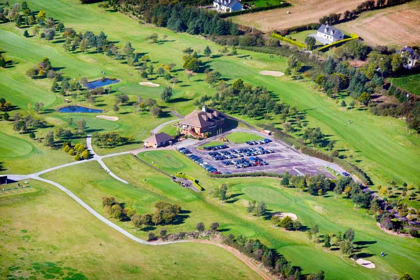 Photo courtesy Kinsale Golf Club Kinsale Golf Club is situated 5 kilometers from the Historic town of Kinsale and is just over 20 kilometers from Cork City.