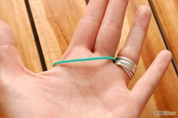 (Reading the directions below will give you an idea of the size of rubber band