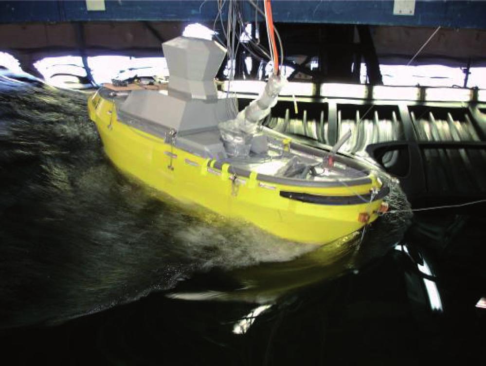5.1 VALIDATION OF THE SIMULATOR MODEL The mamatical model was validated by having an external tug master sail tug model in full mission simulator at FORCE both in still water and in waves.