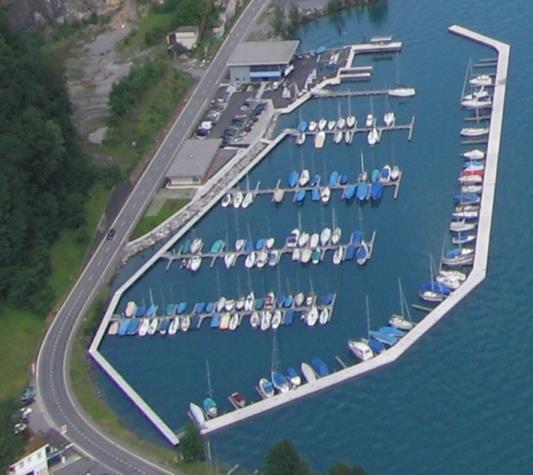 Regatta Club Brunnen Enthusiasm, a beautiful landscape and a wonderful sailing region with great wind as well as one of the most beautiful harbour facilities of