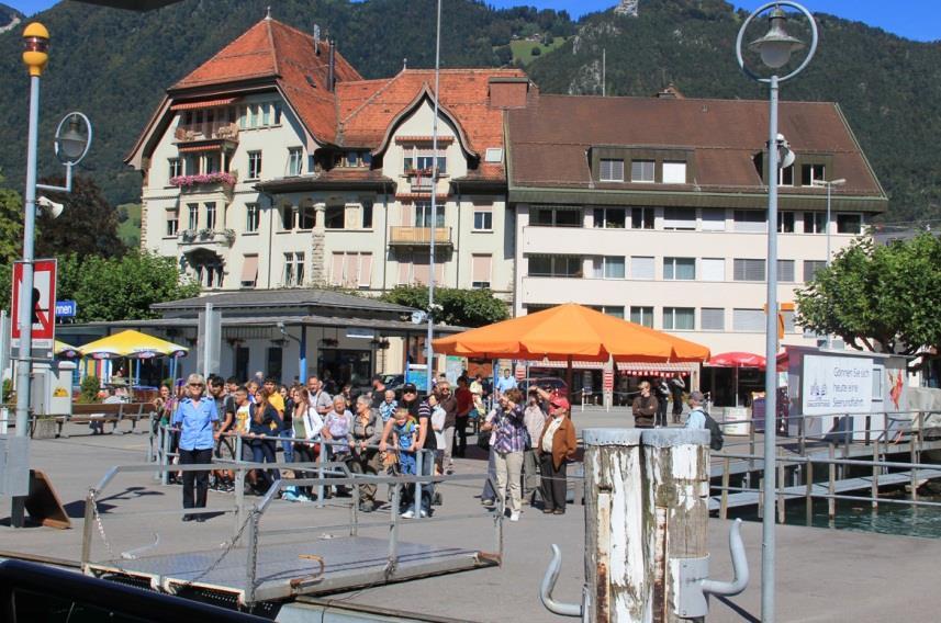 Venue Brunnen with its 8500 inhabitants, with its hotels and restaurants in the middle of a great excursion area on the shore