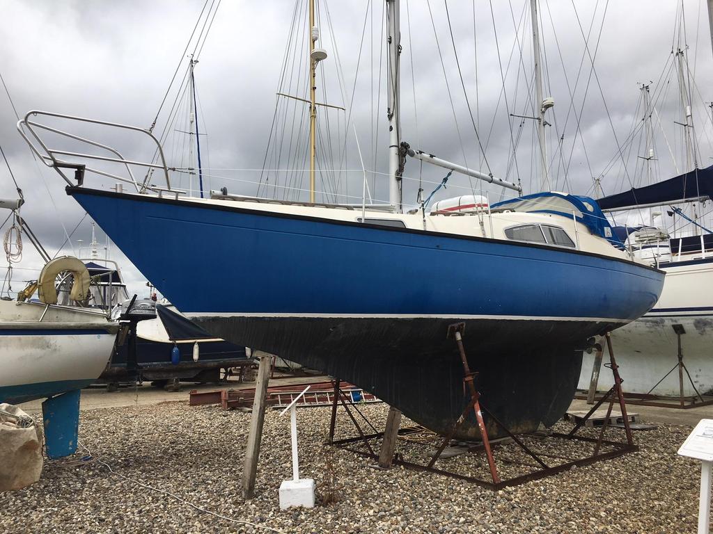 Marieholm 32 Price: 9,950 inc Vat Marieholm 32 sailing yacht for sale. The Marieholm 32 is part of the classic International Folkboat heritage.