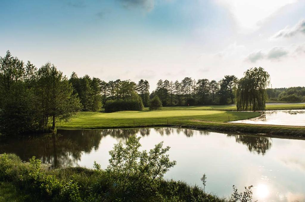 The attractive and very popular South Course is more than 6,000 meters long