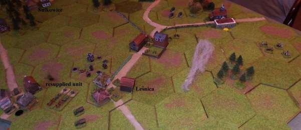 The mortar infantry unit moves into Leśnica. The cavalry sweep around the woods on the right flank and attack the second spotting team isolated on the hill.