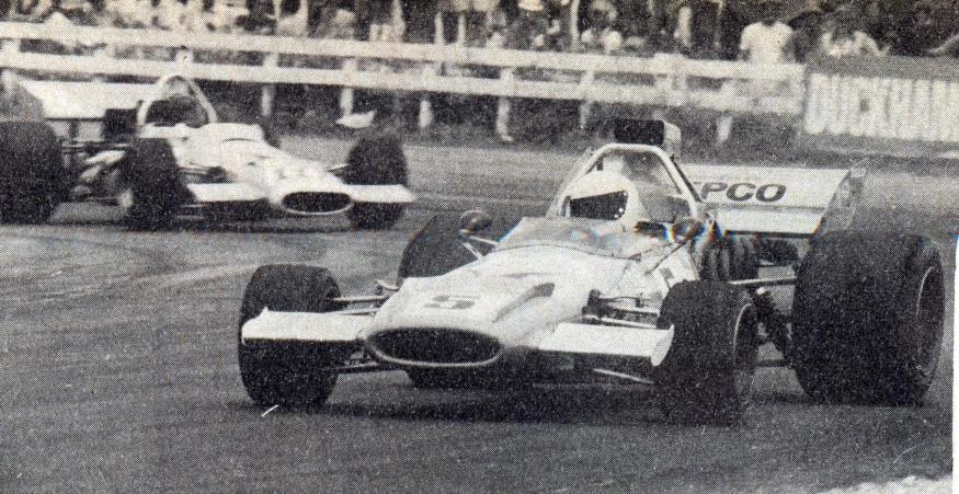 1971 Bay Park 28 December - #5 Frank Radisich McLaren M10B leads #111 Robbie Francevic McLaren M10A photo Jack Inwood Although he missed the final Round 5 of the NZ Gold Star, as he was competing in