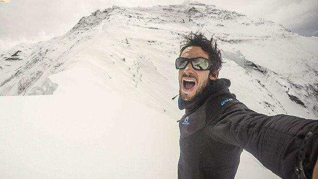Ultra runner smashes Mt Everest climb record MAY 23, 20173:49PM 22 Kilian Jornet is an athletic freak. news.com.au RECORDS for climbing Mt Everest have always been hotly contested and disputed.