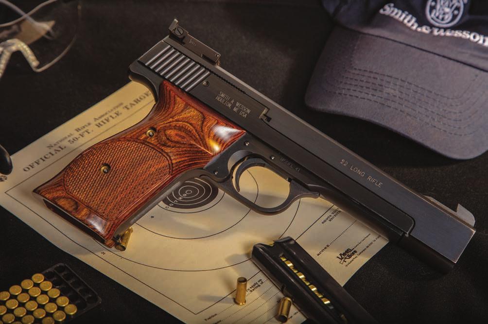 MODEL 41 PISTOLS The Smith & Wesson Model 41 pistol is the top of the line in rimfi re pistols.