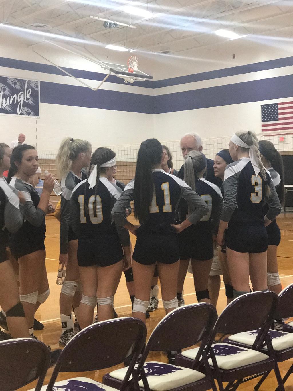 POINTER NEWS #gopointers A School of Champions Fall 2017 Pointer Volleyball VS The Chesapeake Panthers On August 31st, our South Point High School varsity volleyball team took home a devastating loss.