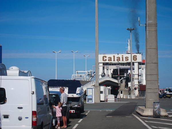 Arriving at Calais, we met up with the guys of MCD
