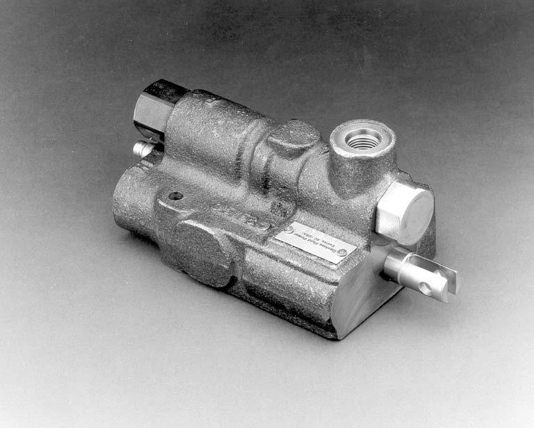 Model 1618 Description Single spool monoblock valve. 38 l/min [10 US gal/min] maximum flow. 207 bar [3000 psi] maximum pressure.