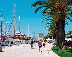 Itinerary Day to Day Day 1: Individual arrival in Freiburg Trogir, Trogir - Brač Island 25 km This You board city, shaped between by French 11:30 am and and Austrian 13:30 influences, Trogir.