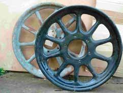850. One off 20 inch, 52mm RW split centre, 60 spoke triple laced (outer 28, centre 30, inner 14), 2¾ inch rim section. Painted, good cond. 75. Peter Livesey. 07779 100343. peterlivesey@compuserve.