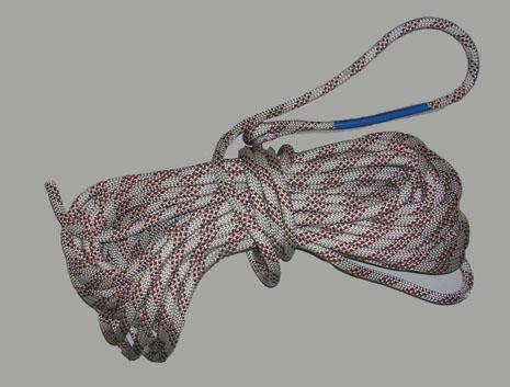 KERNMANTLE ROPE 11mm Standard: EN892 Polyamide Optional 75g/m Sewn Loop The TRGA11 Kernmantle rope is used for many applications in the working at height industry.