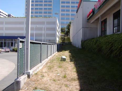 E4. Walkway from Factoria This slice of right-of-way adjacent to the Bentall parking garage presents an ideal opportunity for a stairway and walkway providing convenient access