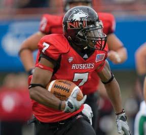 NORTHERN ILLINOIS UNIVERSITY FOOTBALL HISTORY STATISTICAL CHAMPIONS MAC leaders Total Offense Year Yds/Gm 2000 427.8 2010 450.0 2012 469.6 2013 519.8 Scoring Offense Year Points/Gm 1983 26.7 2000 37.