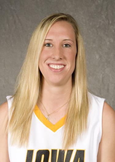 University of Iowa Kristi Smith Jr., 5-6, Guard Thornton, CO #11 Horizon HS Named to the KCRG-TV9 Hawkeye Challenge All-Tournament team Posted double figures 14-of-19 games Made 21-35 (.