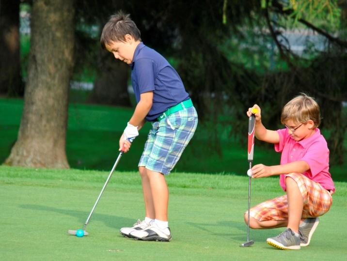 Fundraiser Campaign Make a difference! Make a donation! In the past eleven years, over $700,000 was collected in donations to be invested in golf discovery activities targeting children.