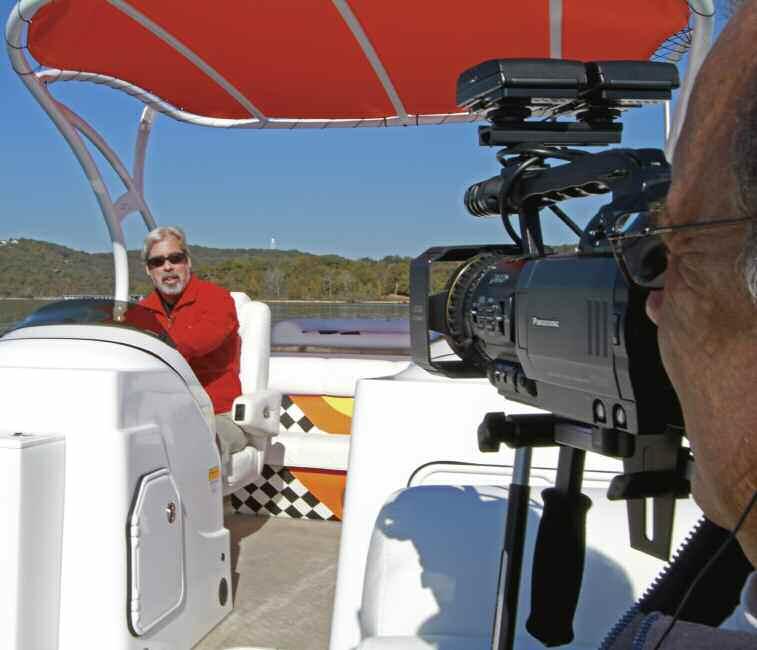 Our running footage and bow-to-stern narrative video walk-throughs allow you to spotlight the features that make your boat special.