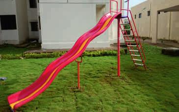 20 Ft. x 2 Ft. Play Area : 18 Ft.