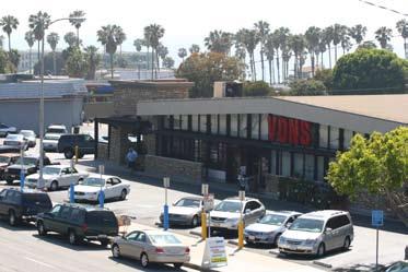 Though El Segundo did not do well in trip capture overall, our survey and our focus group found that Cooke s Market, a smaller specialty market located right at the centerpoint of our study area, was