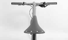 Check whether the stem s frmly fxed n the fork by tryng to twst the handlebars relatve to the front wheel. Also, brefly lean on the brake levers to make sure the handlebars are frmly fxed n the stem.