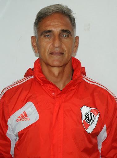 PERFIL gustavo perez solano Summary of qualifications Profile ASISTANT COACH/SCOUTING TALENT SCOUT HEAD FITNESS COACH OF CLUB ATLETICO RIVER PLATE RESERVES.