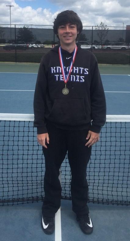 !!! Hannah Coursey placed 2nd in Girls Singles losing 4-6, 7-6, 6-7 to the # 1 seed in an over 4 hour match. Trinity Vivona and Katie Strand placed 2nd losing 3-6 in the third set.