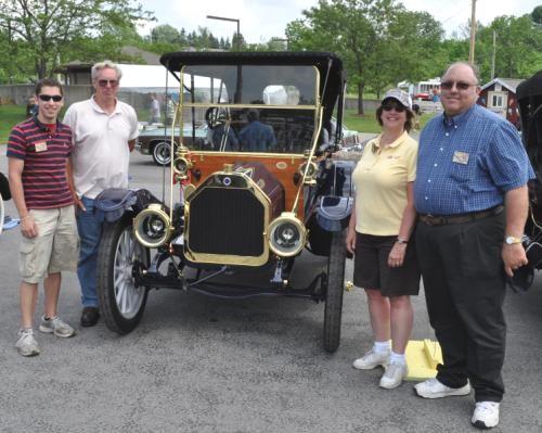 "Randy and Loretta Fusco's car in the July newsletter