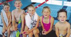 6 64 Learn-to-Swim Spring Schedule Spring Session April 9 - May 12, 2017 Registration Members Members & Non-members Monday, March 19 Wednesday, March 21 9am-12pm and