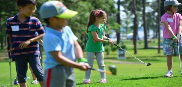 JUNIOR CLINIC The Junior Golf Clinic is a free event that provides hands-on golf instruction from LPGA Tour players to juniors ages 7 17.