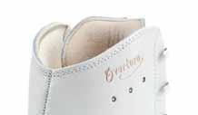 . The MicroFiber Lining is long lasting and ventilates the foot, rapidly eliminating perspiration.