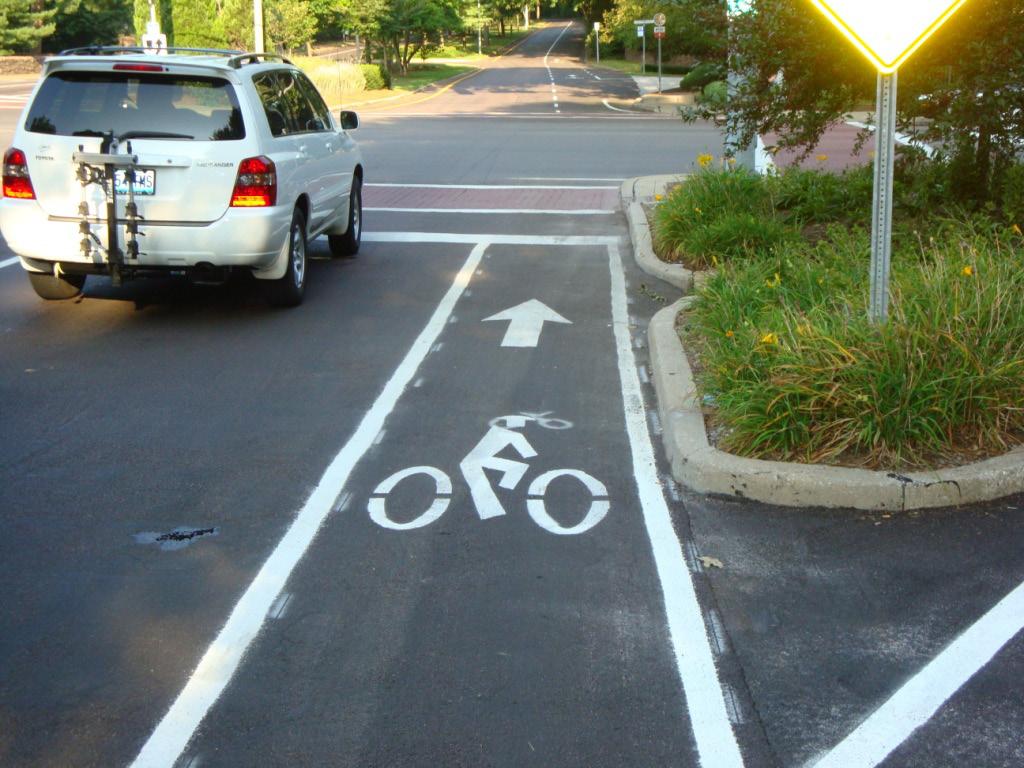 CHAPTER 3 VISION, MISSION, AND GOALS AND OBJECTIVES [GOAL 2] Improve safety for all modes of transportation through the careful design and implementation of bicycle facilities.