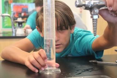 SCIENCE LAB Eighth graders started out the year with
