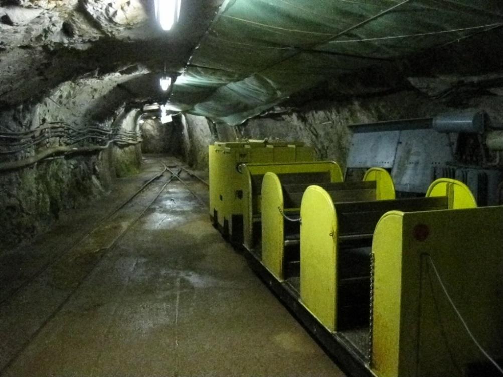 structure 91 mines with subsurface activities 28 underground mines as tourist attraction 685.