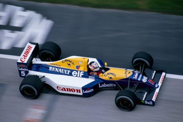 The RS2 engine slotted even more seamlessly into Williams FW13B chassis, courtesy of its smaller size (4.8cm shorter and 1.5cm lower).