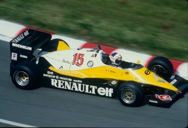 1983 Alongside its factory team, Renault branched out to supply engines to the Lotus of Elio de Angelis and from the British Grand Prix onwards the sister car of Nigel Mansell.