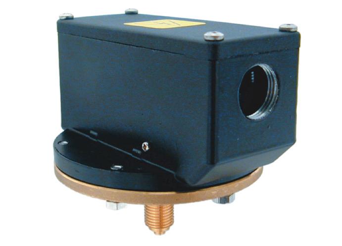 PRESSURE Section 0 PRESSURE SWITCHES GAS - AIR - LIQUID EPG.. Suitable to monitor the pressure of water, gas, air or oil and switch in the event of high or low pressure conditions.