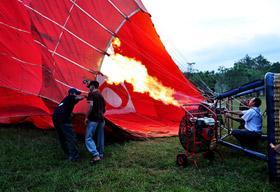Day 03 Hot Air Ballooning a.m Hot Air ballooning is seasonal and can be done only during the months from November to April.
