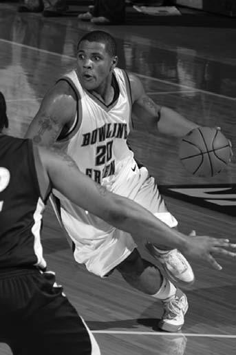 2008-09 SEASON OVERVIEW Senior Nate Miller (above) has earned All- MAC honors in each of his fi rst two seasons on campus, while classmate Brian Moten (below) was named the MAC s Sixth Man of the