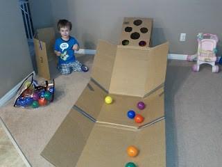 Skee Ball A couple of cardboard boxes, duck tape and some balls, and you ve got a DIY skee ball