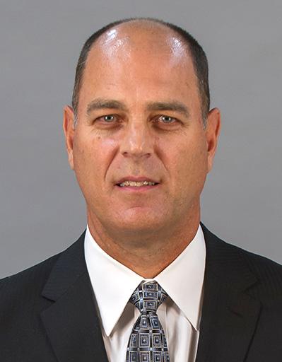 HEAD COACH TIM DURYEA North Texas, 1988 Second Year (16th Overall) (42-43) Head coach Tim Duryea (pronounced Dur-yay) will begin his third season at the helm of Utah State men s basketball in 2017-18.